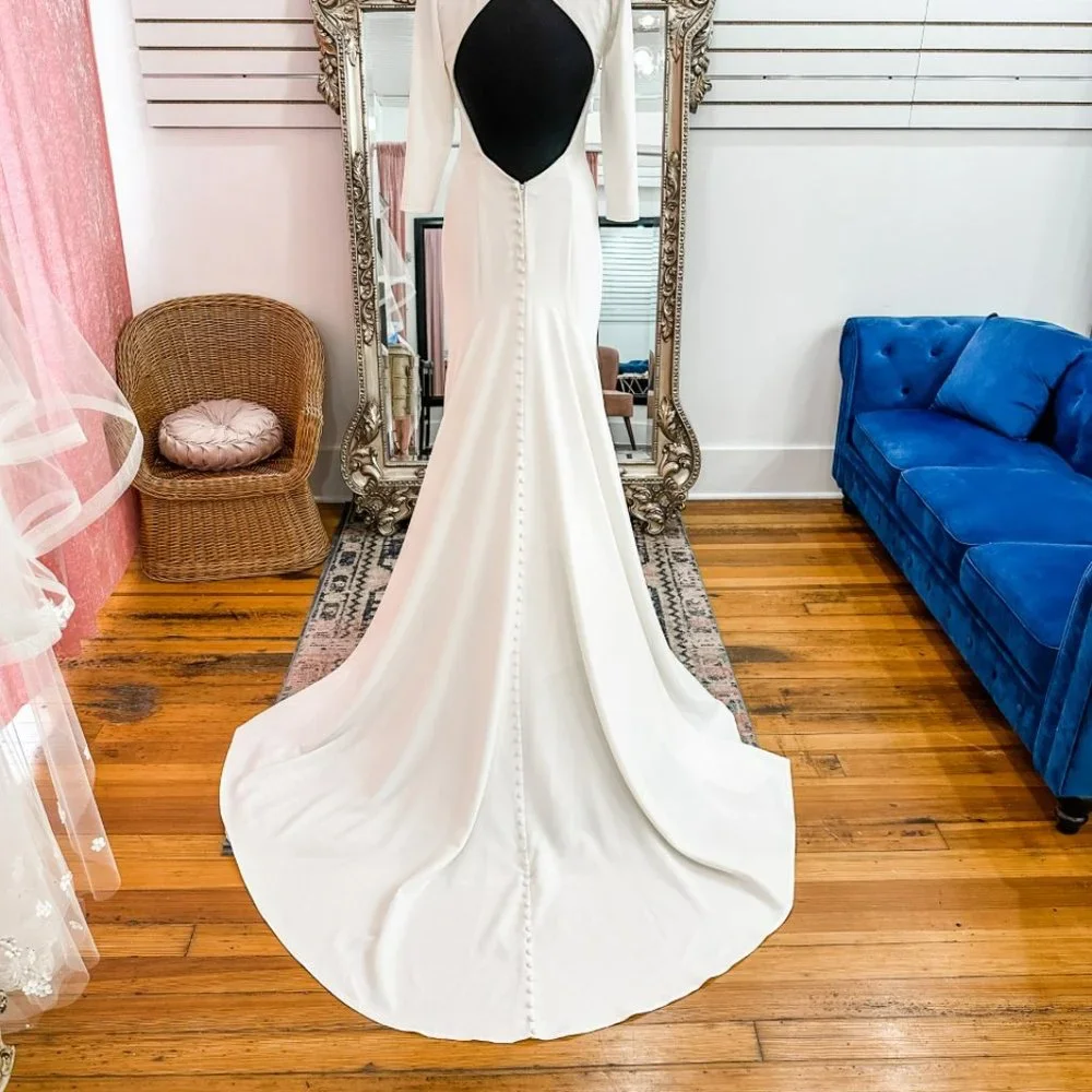 Brand New Allure #3401, New Wedding Dress, White Dress, Wedding Gown Size 8 - Picture 6 of 13